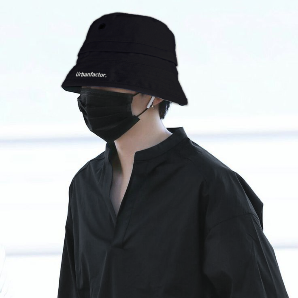 BUCKET HAT